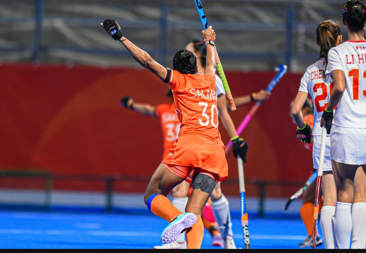Six Golds in a Day: Boxers, a Wrestler and the Women's Hockey Team Take India to Fifth